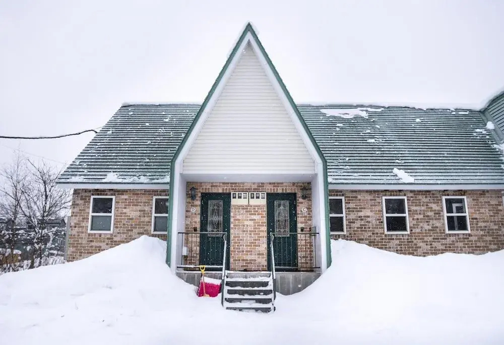 Yotei Townhouse - 2 bedrooms with covered BBQ deck