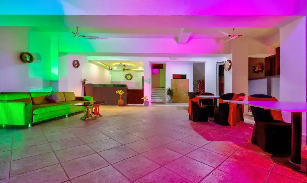 Itsy Hotels Carnival Inn