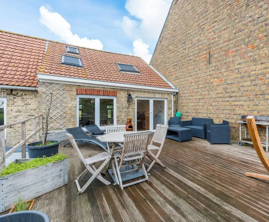 Flanders Fields Cottage Spar