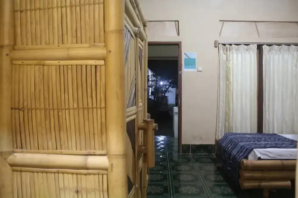 Duyung Rooms & Resto Gerupuk