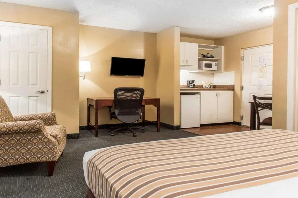 Suburban Studios Kennesaw-Marietta North