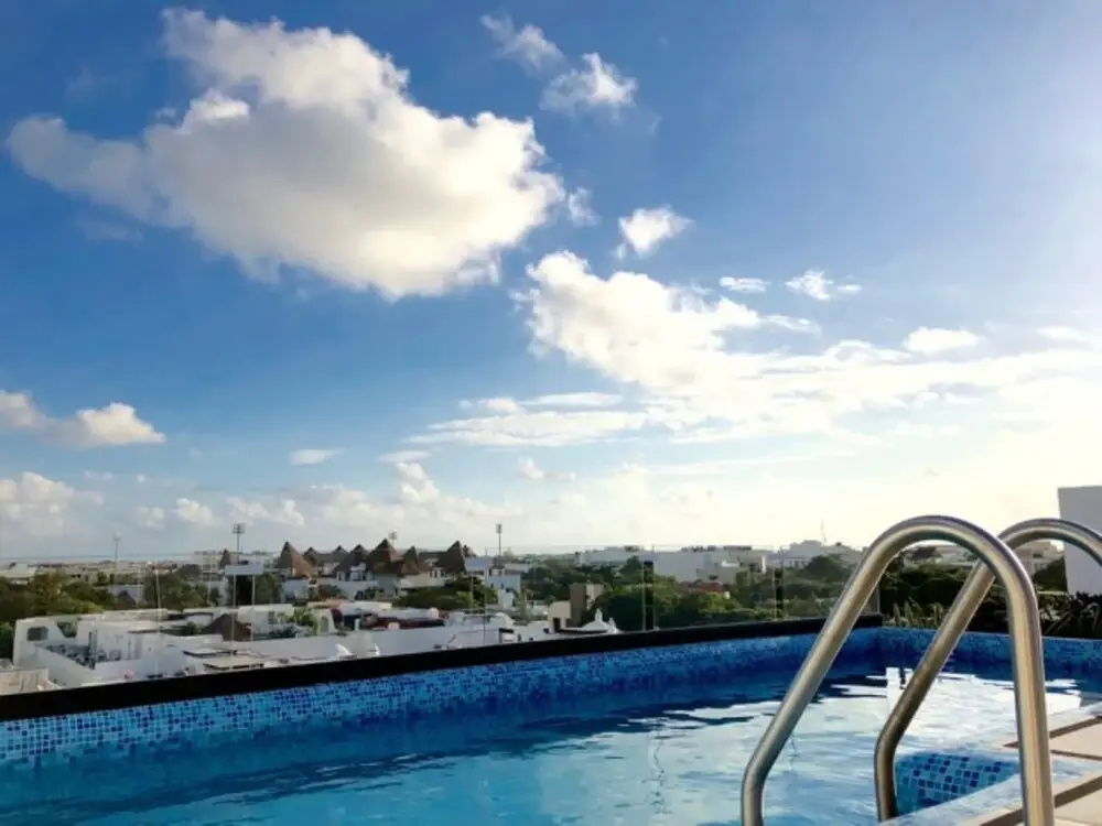 Menesse City Condo 1409