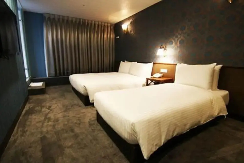 Hotel 6 - ZhongHua