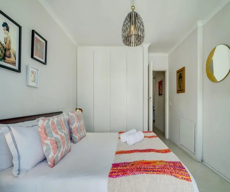 Stylish De Waterkant Apartment 211 DWP