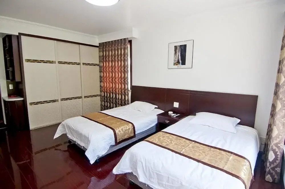 E Home Hotel
