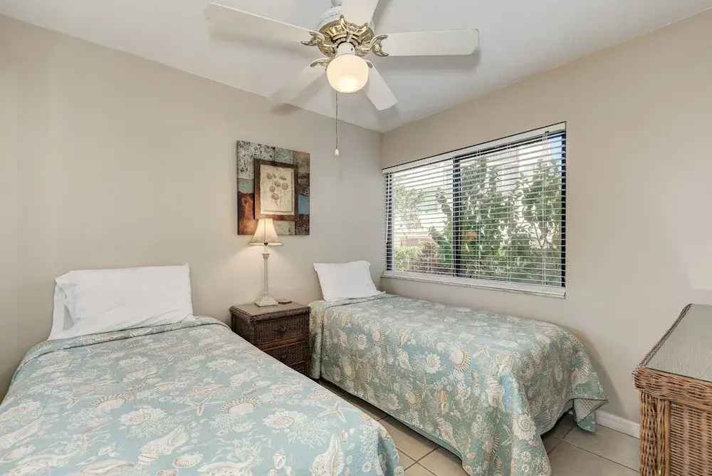 Midnight Cove Ii 111f - Spectacular Vacation Rental! 2 Bedroom Condo