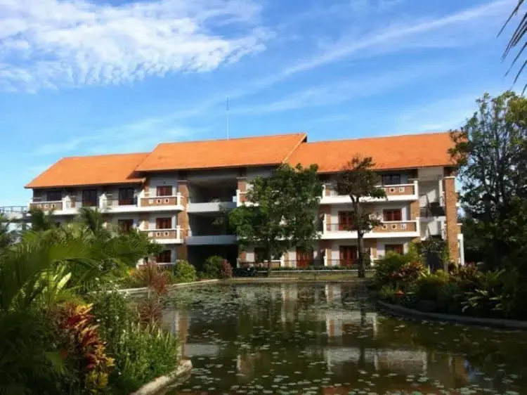 Plumeria Resort