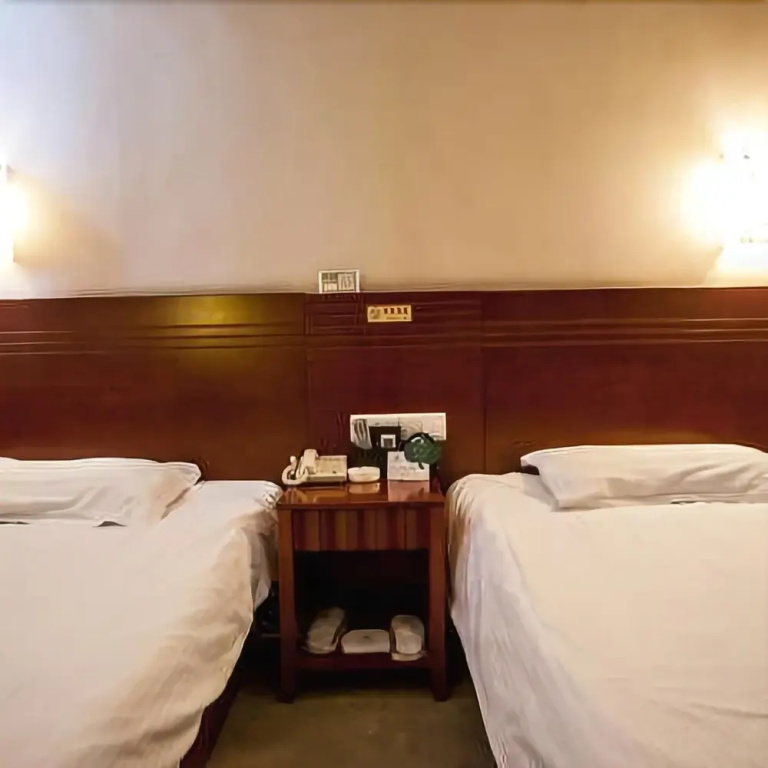 Qinhai Hotel