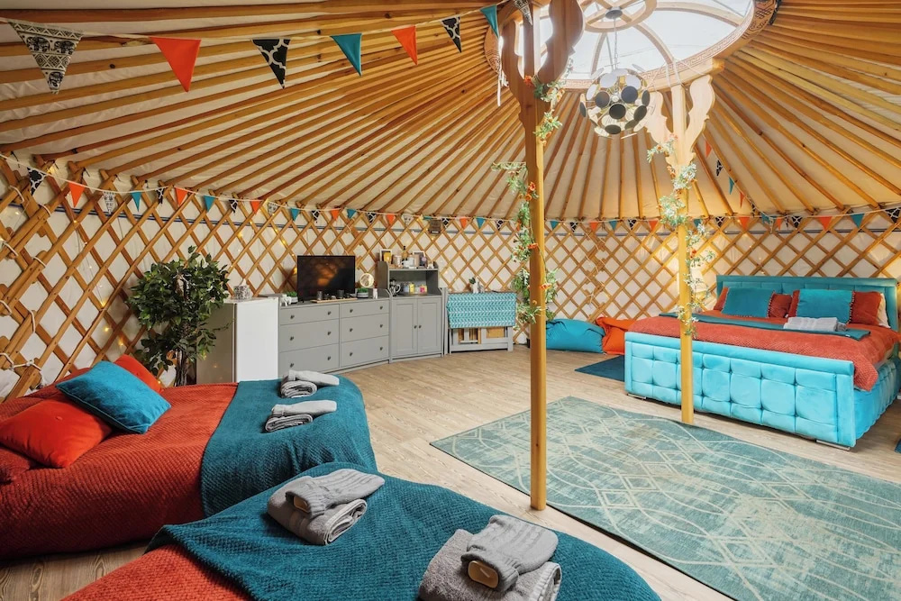 Glamp and Tipple Ltd