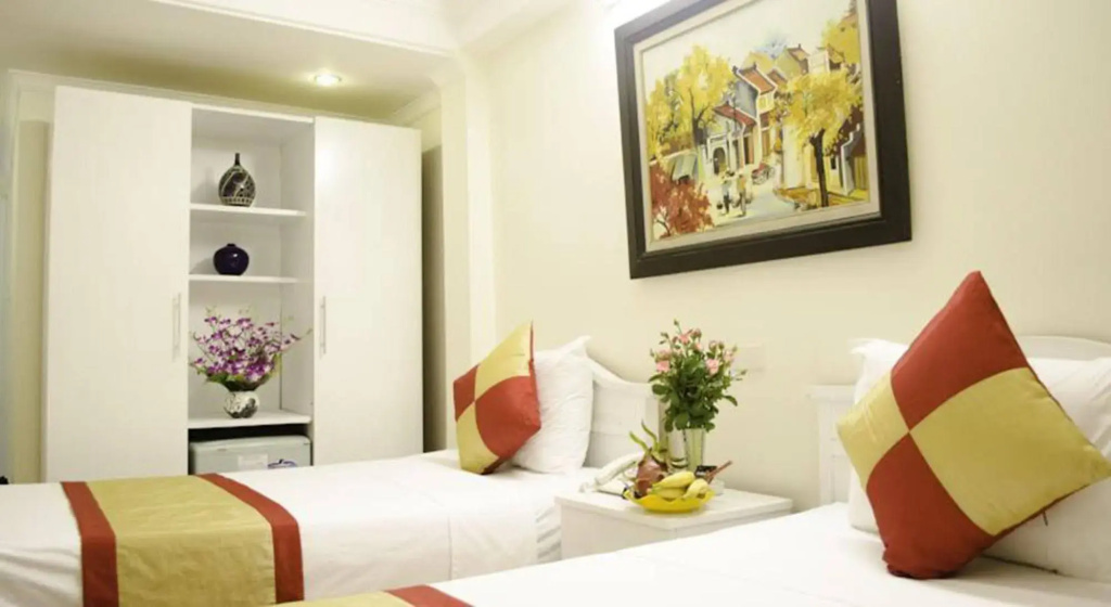 Blue Moon Hotel