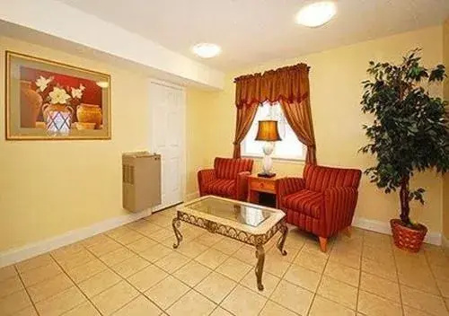 Rodeway Inn & Suites