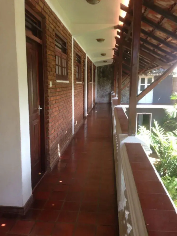 Ivory Inn