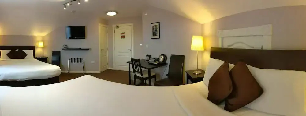MacLean Guest House