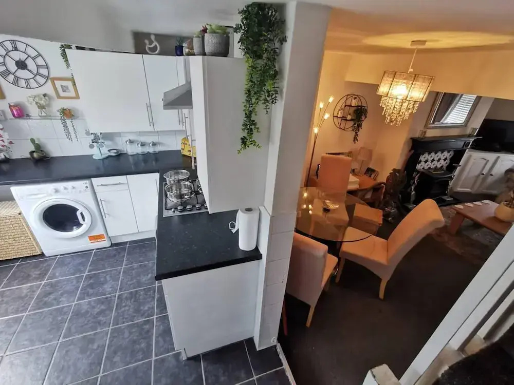 Stunning 2-bed House in Macclesfield Cheshire