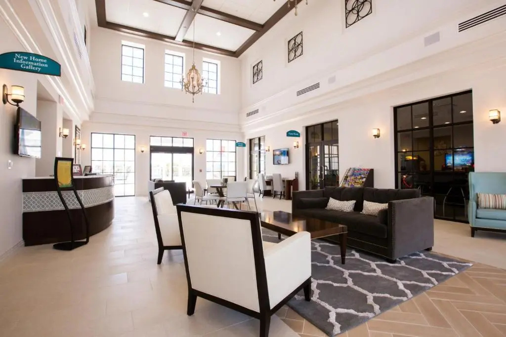 Beautiful townhome with splash pool and game room