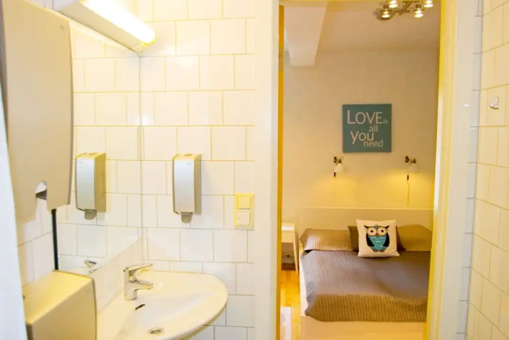  Marken Guesthouse