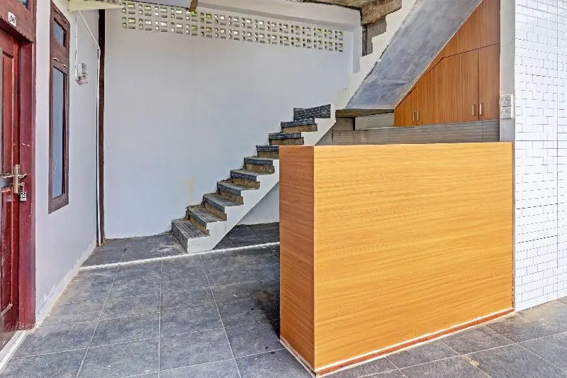 Urbanview Hotel Syariah at Waskita Residence Telanaipura