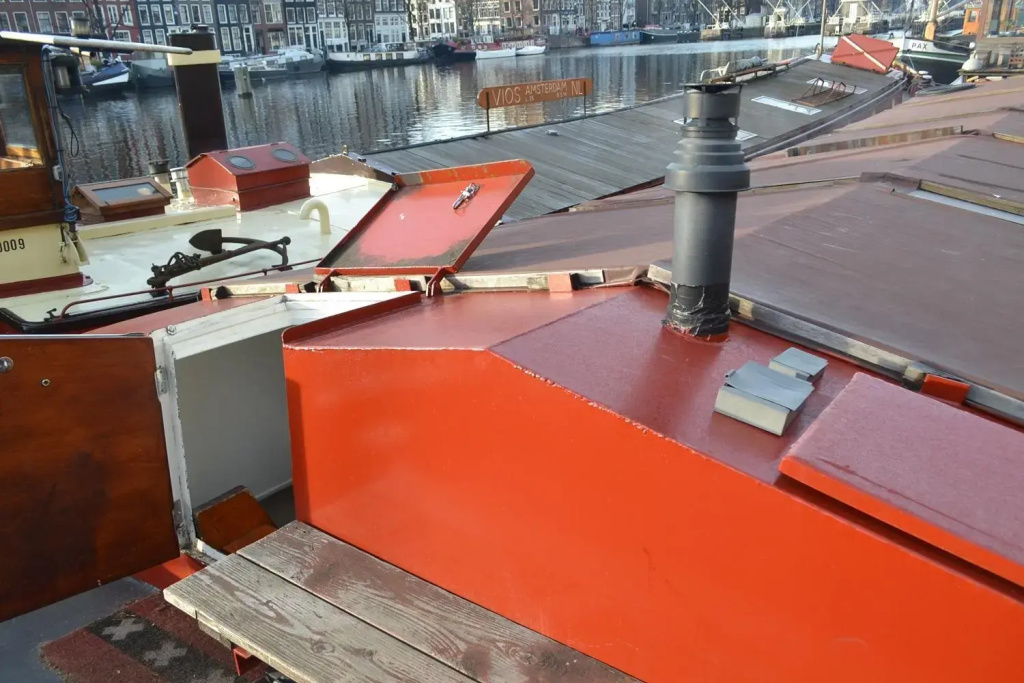houseboat Rose