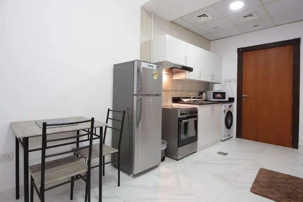 Studio Apartment in Palace Tower 2