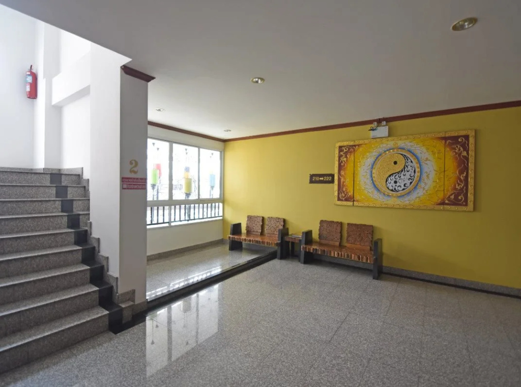 V Residence Chiangmai Hotel