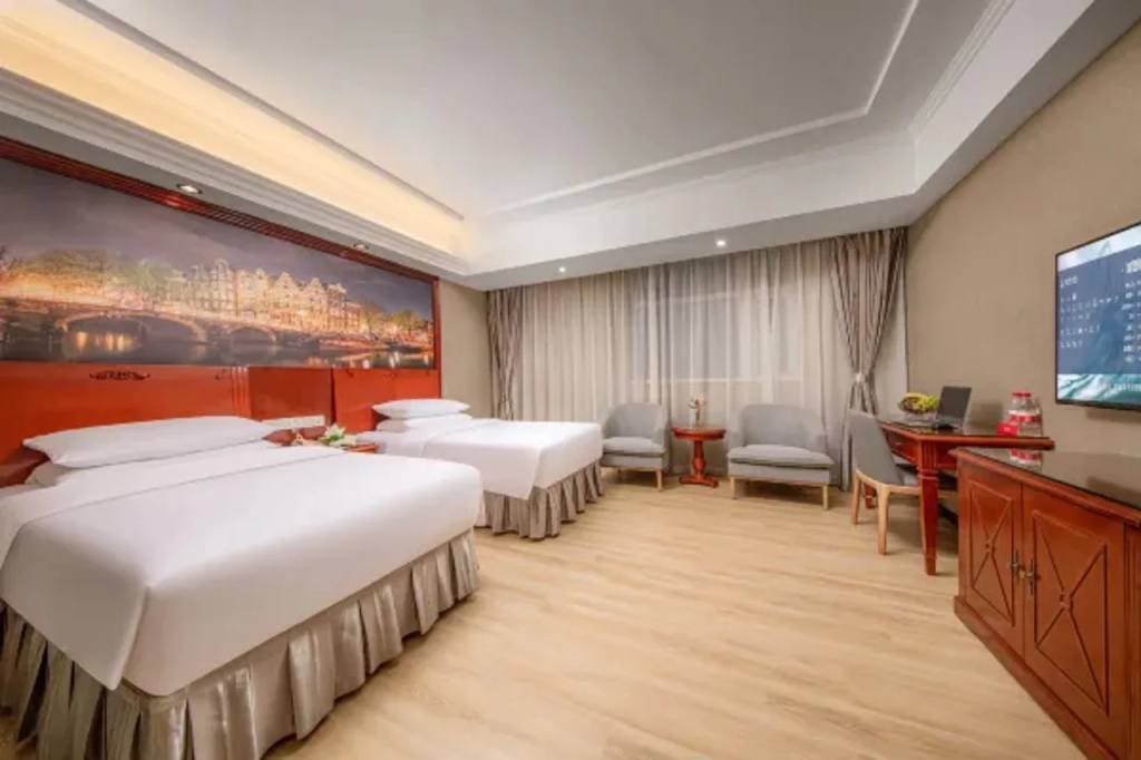 Vienna Hotel International Airport