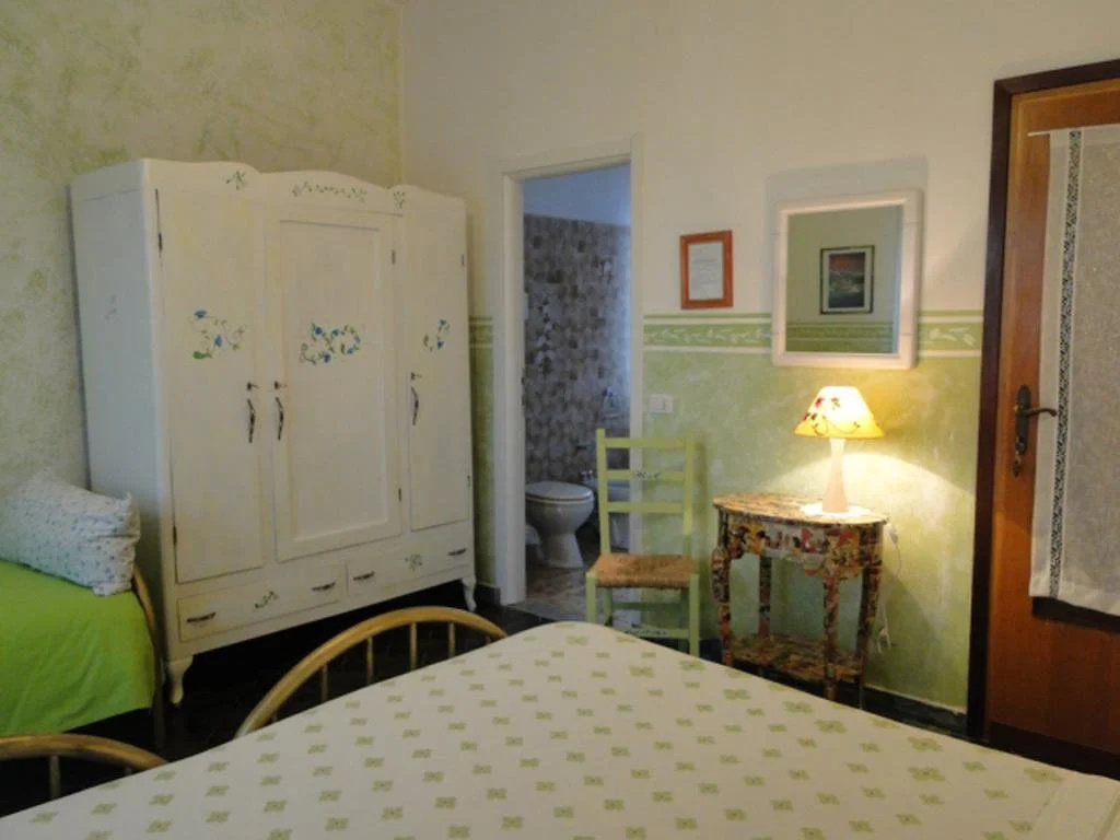 B&B Caslett