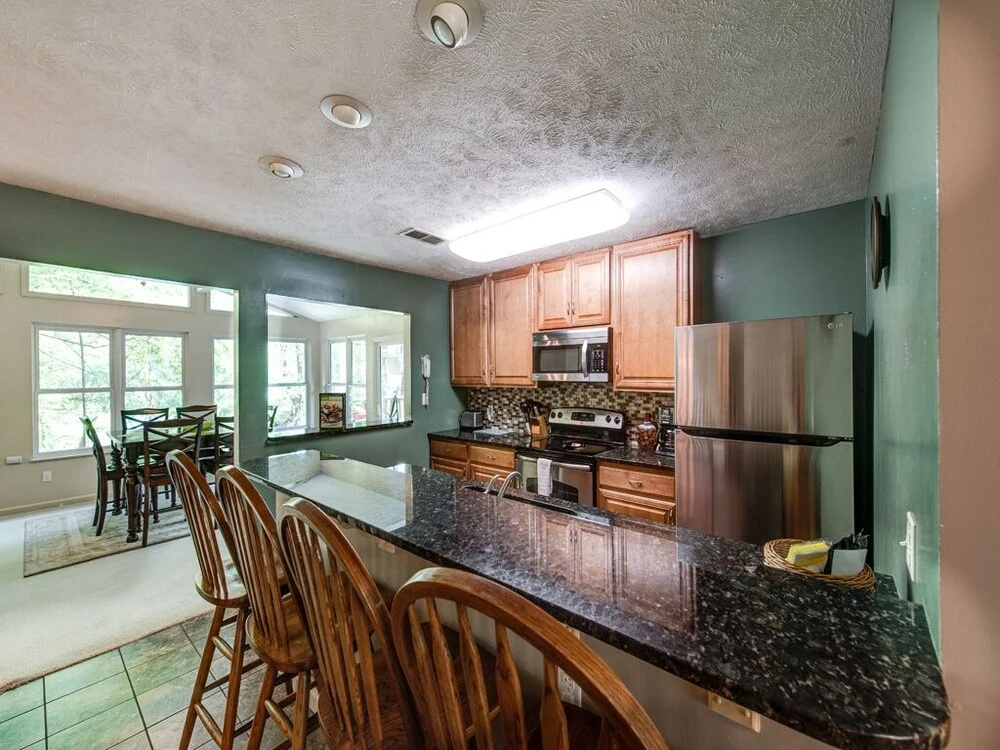 River Cottage 3 Bedroom Downtown Home with Hot Tub