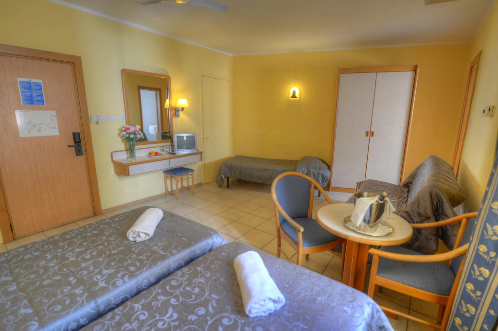 Sliema Chalet Hotel