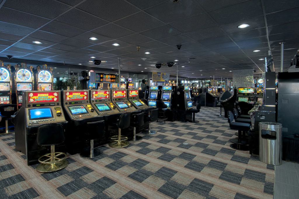 Siegel Slots and Suites