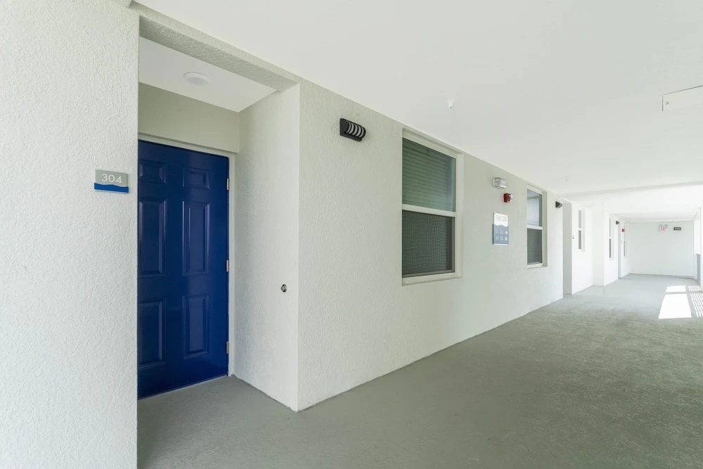 Stunning 2 Bd Condo Close to Disney 304 3191