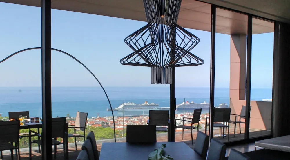 Skylounge by Our Madeira