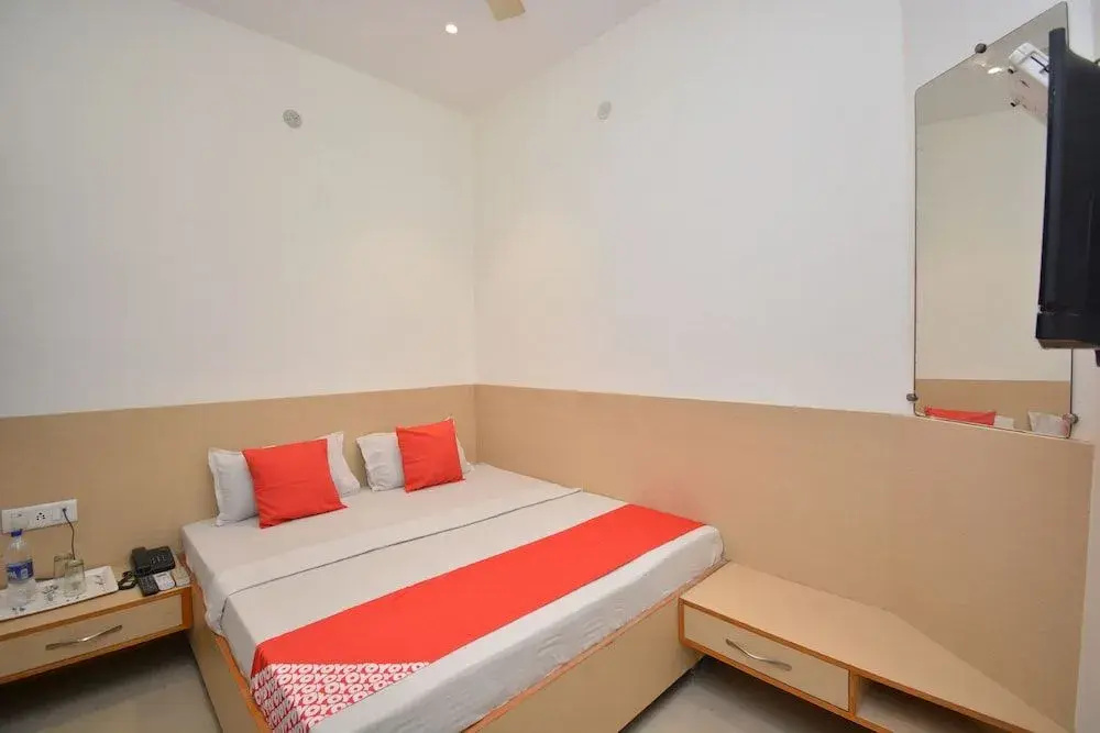 Oyo 30695 Hotel Vinayak Inn