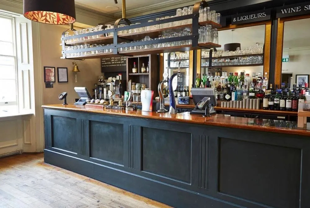 Kings Arms Hotel