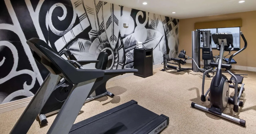 Best Western Plus Burleson Inn & Suites