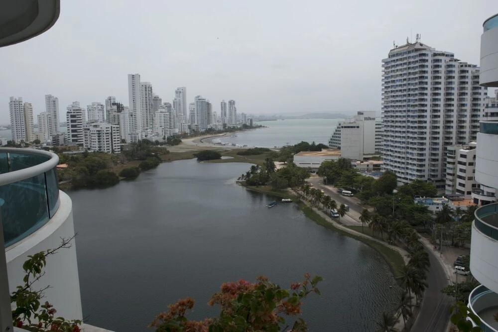 Apartment in Cartagena Ocean Front 2tl14 With Air Conditioning and Wifi