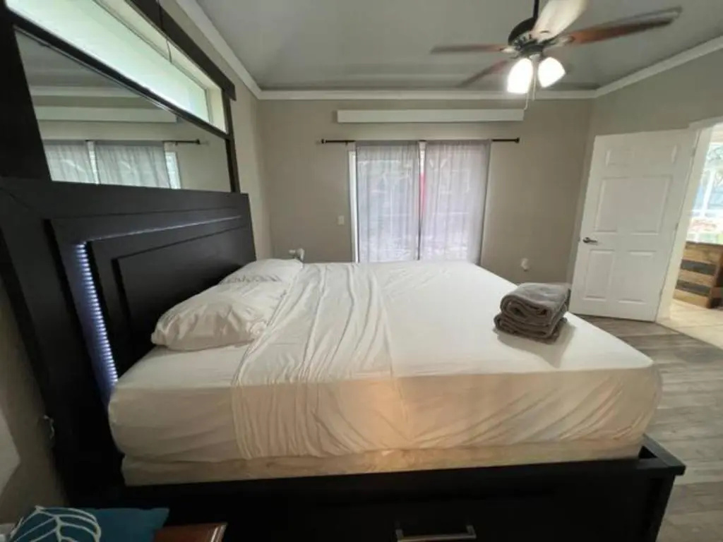 Palm Paradise with Heated Saltwater Pool - 10 min to the Beach