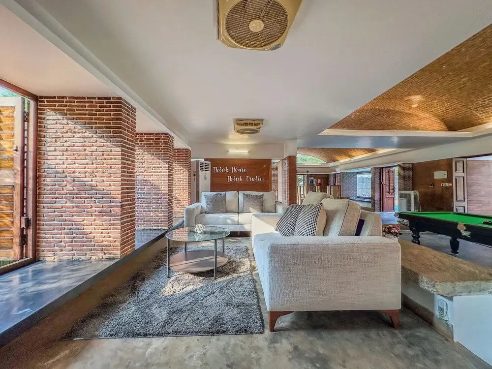 Truliv Bougan Villa