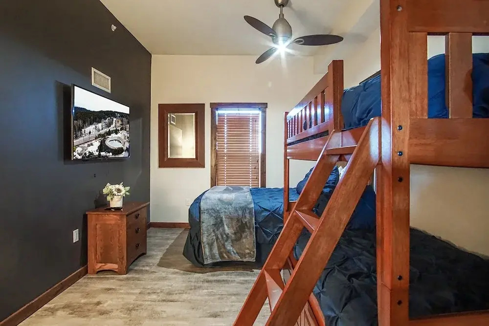 Soaring Eagle #403: 2 Bedrooms, 2 Full Baths