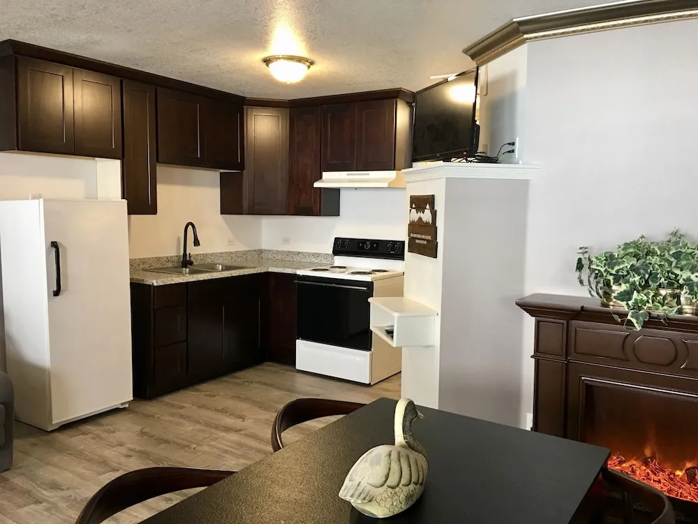 Lake View Suites