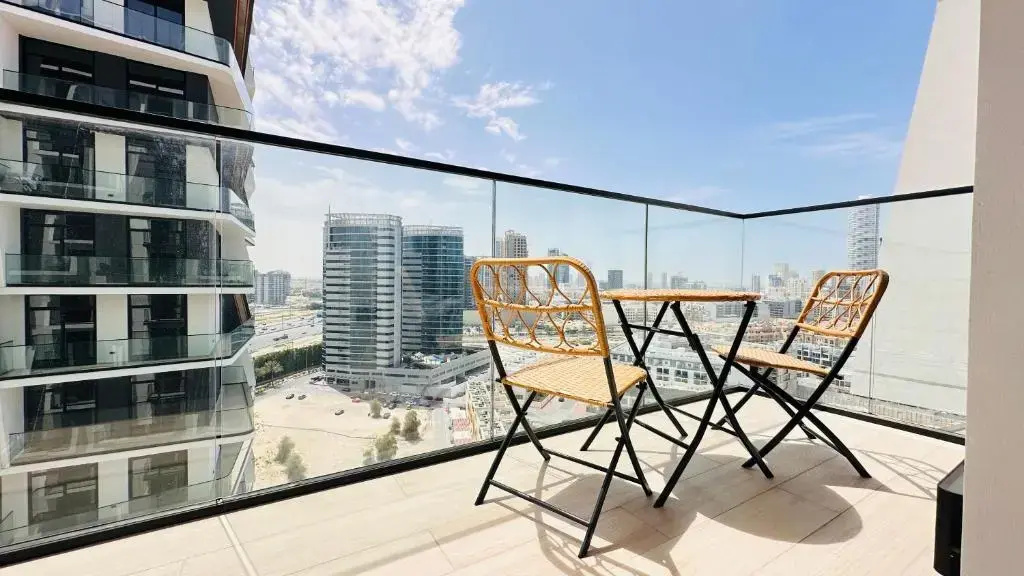 OYO 1287 Home Fully Furnished 1Bed At JVC