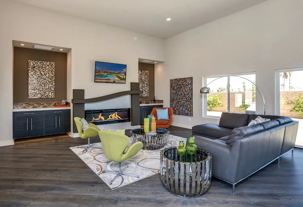 N Sunrise Home 4 Bedrooms 3 Bathrooms Home