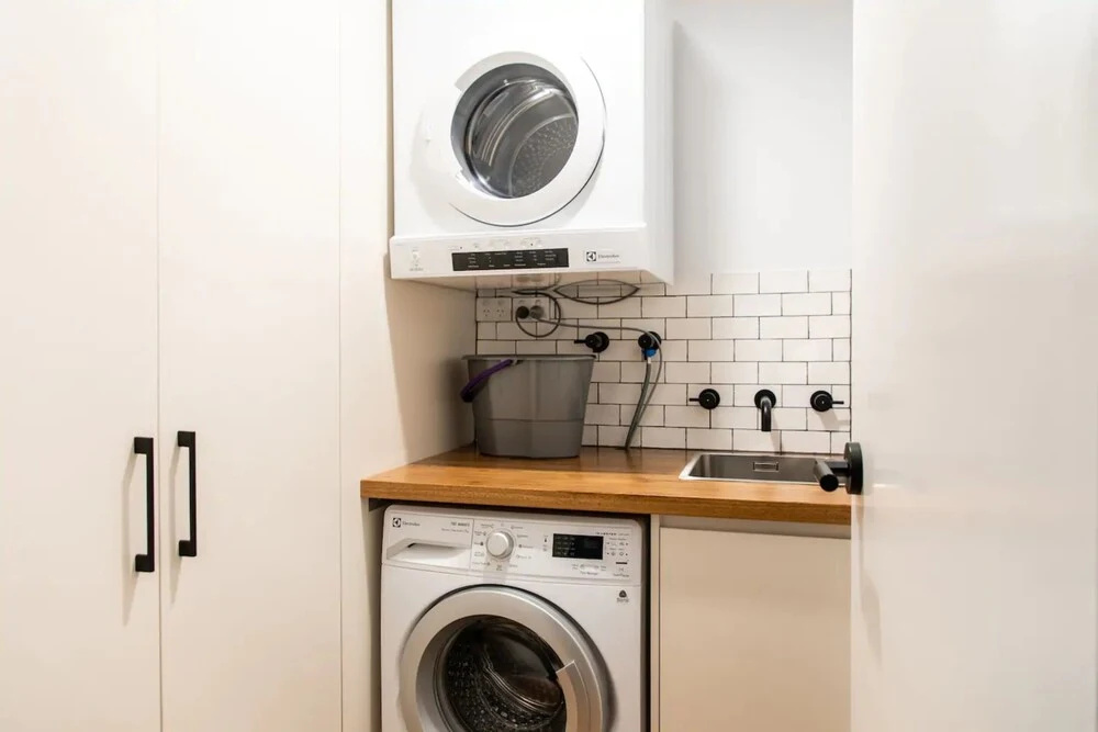 Luxury Spacious 2 Bedroom Fitzroy Apartment