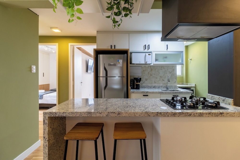Amazing Apartment With Great Location - Eox0102