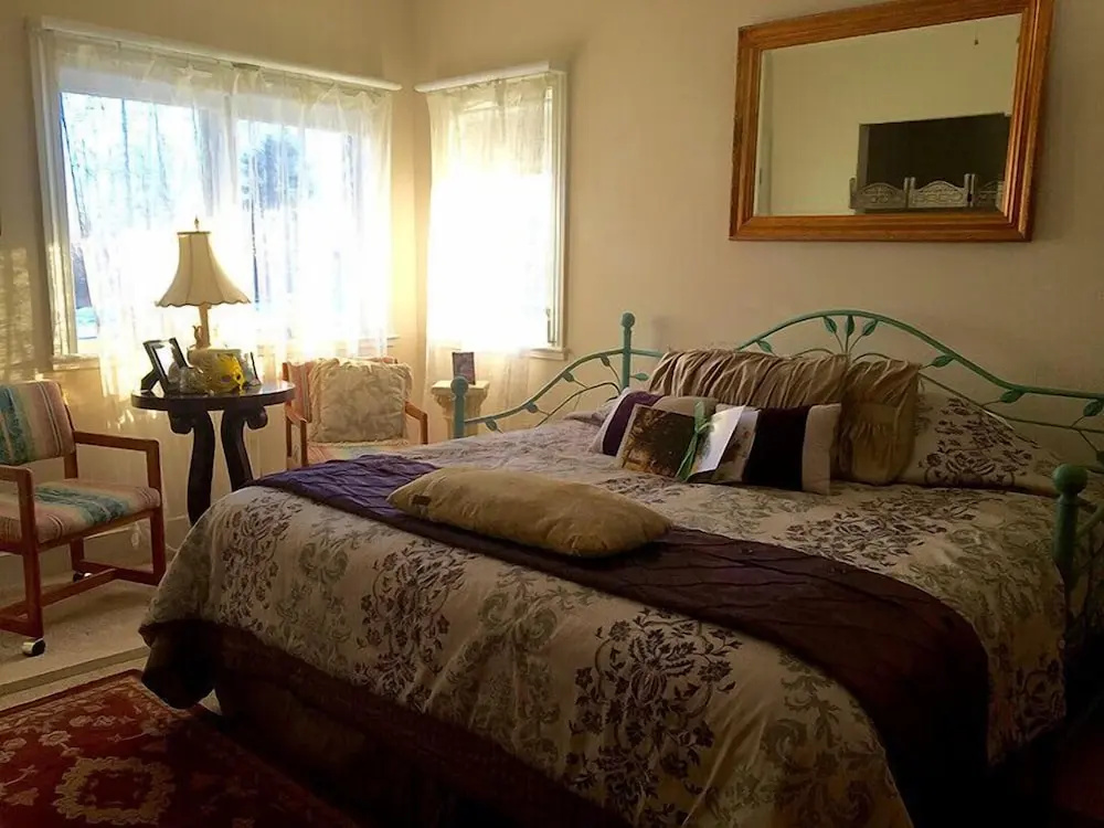 Cayuga Lake Inn Ithaca Hotel Alt