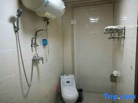Shuangxin Hotel (Miguli Commercial Center, Midong District, Urumqi)