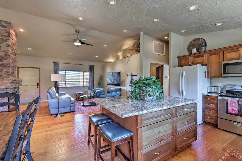 Secluded Sedona Escape w/ Patio & Red Rock Views!