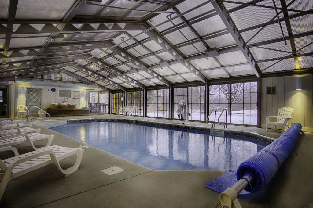 Sun & Ski Inn and Suites