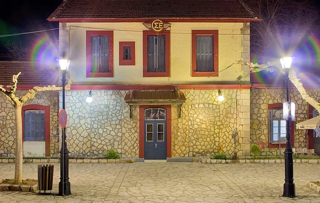 Charoula Rooms