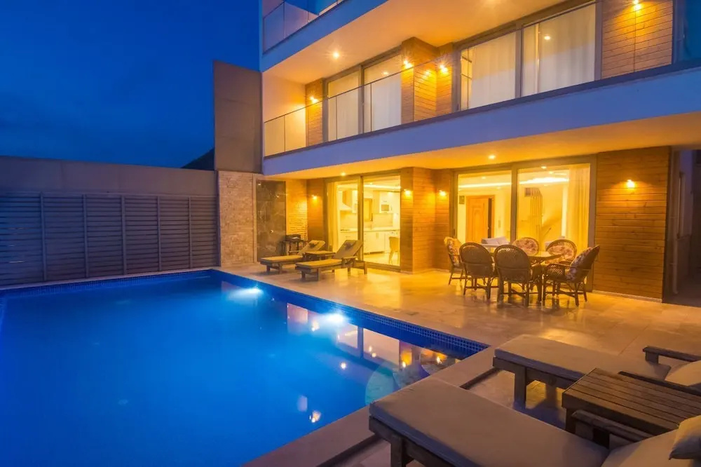 Villa Likapa 2