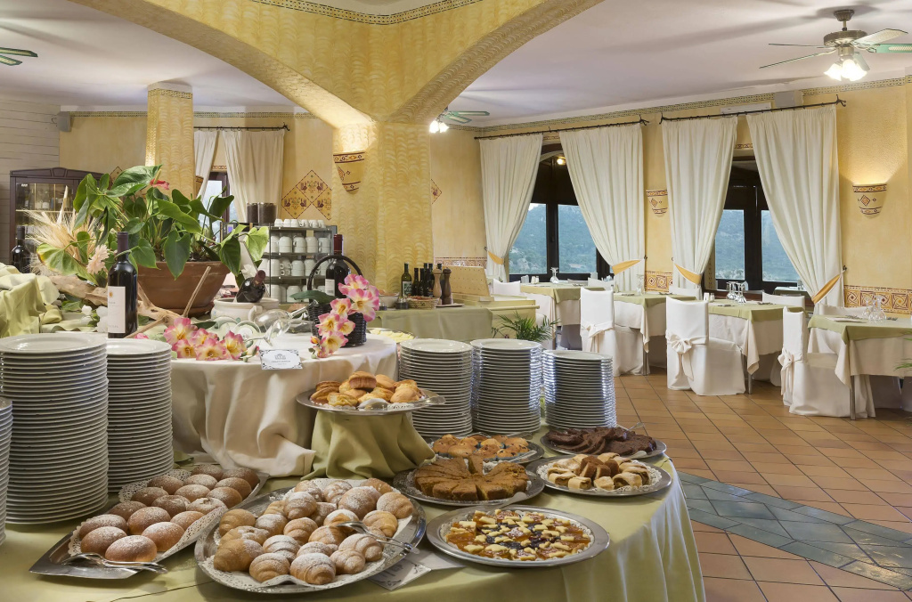 Hotel Rocce Sarde